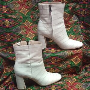 Stylish White Croc-Embossed Heeled Boots